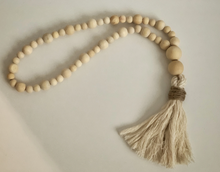 Load image into Gallery viewer, Beige Tassel Beaded Garland

