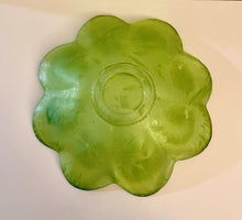 Load image into Gallery viewer, Ecoglass Green Flower Candy Dish Made in Spain

