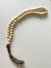 Load image into Gallery viewer, Hemp Tassel Beaded Garland
