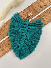 Load image into Gallery viewer, Teal Macramé Leaf Purse Clip
