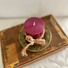 Load image into Gallery viewer, Vintage Brass Plate with Black Flower Detailing
