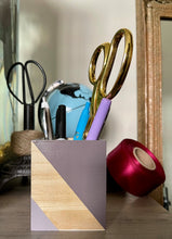 Load image into Gallery viewer, Hand painted square wood pen &amp; pencil cup.
