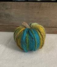 Load image into Gallery viewer, Decorative Yarn Pumpkins
